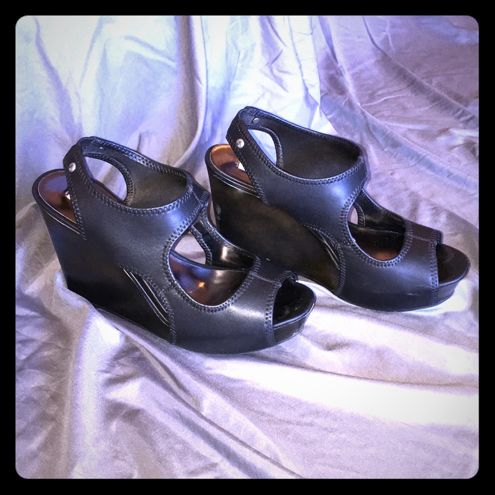 Wedge heels